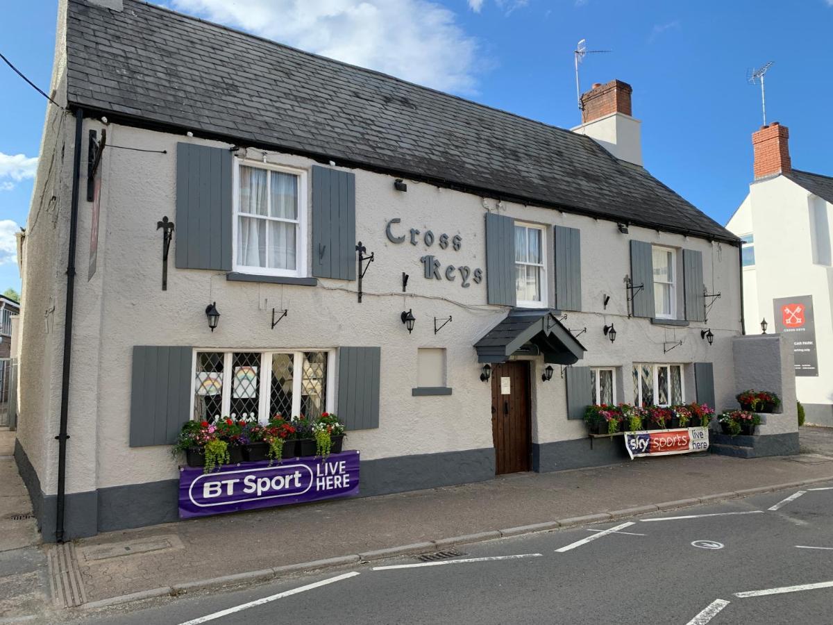 The Crosskeys Inn Usk Eksteriør billede